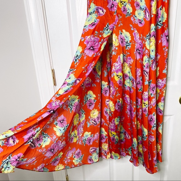 ASOS Petite Red Floral Satin FRONT Slit Maxi Skirt - Picture 9 of 11